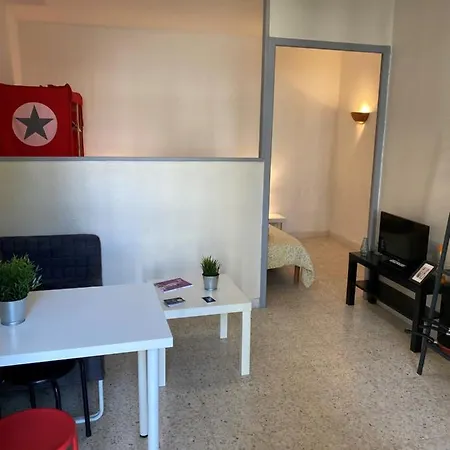 La Maison D'antonin Διαμέρισμα *