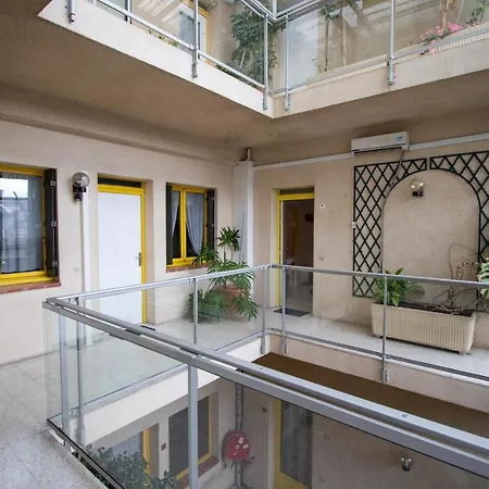 La Maison D'antonin 아파트