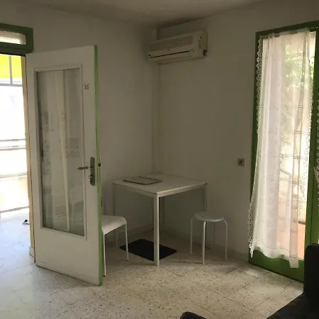 La Maison D'antonin Apartment Nimes
